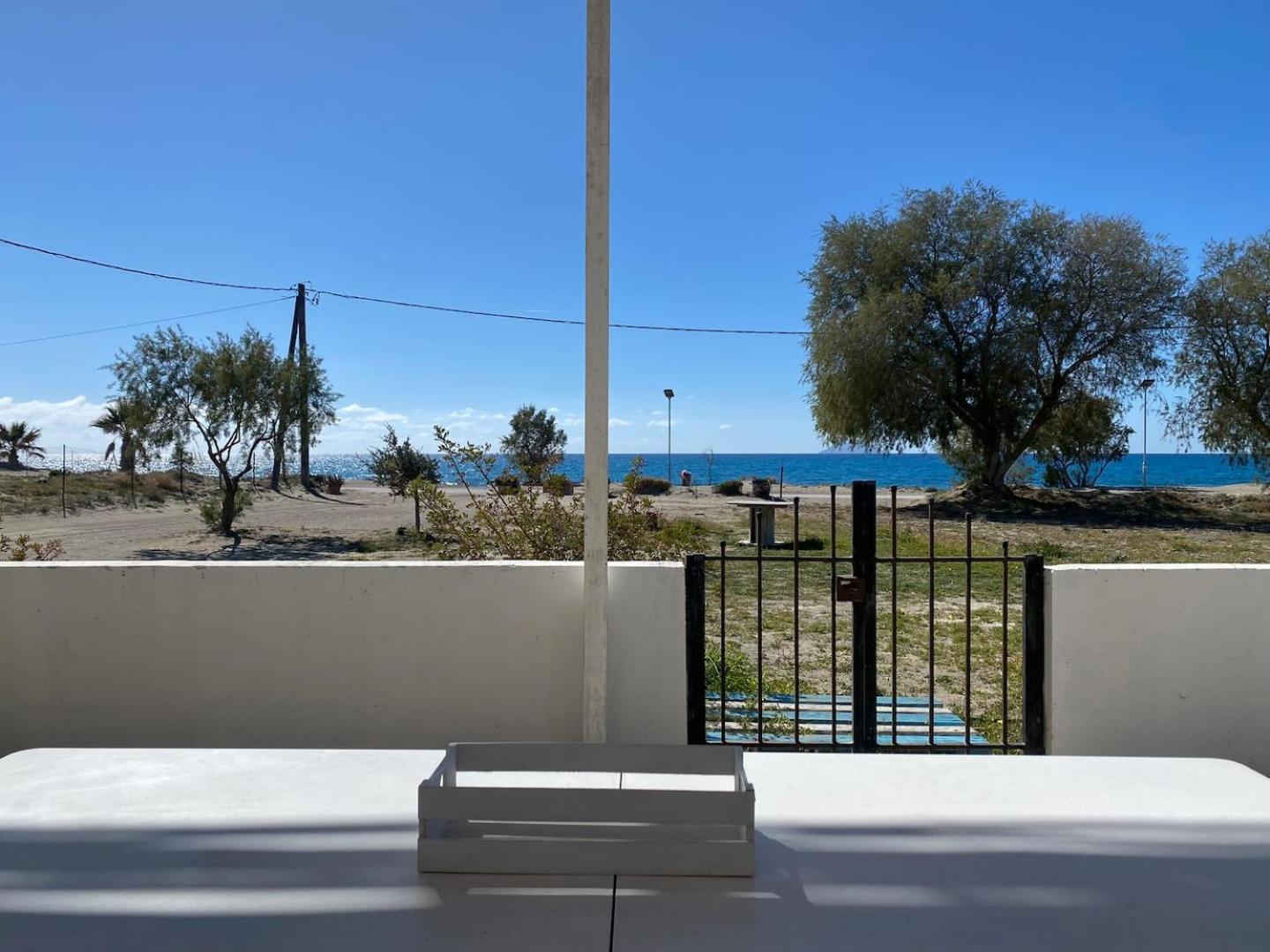Zen Seaside Apartment Kalamaki  Exterior photo
